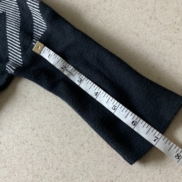 Elan Zig Zag Long Sleeve Fringed Poncho Sweater ~ One Size - Picture 10 of 12